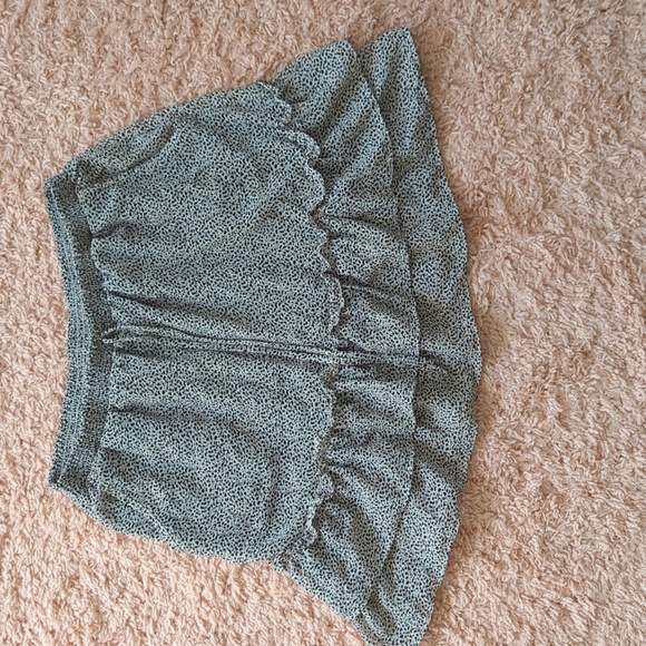 Sienna Sky Gray Ruffle Chiffon Tie‎ Gray Mini Skirt M - Picture 1 of 4